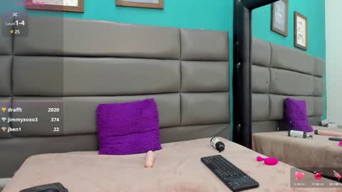 Amelia online show from January 15, 2025, 6:29 pm