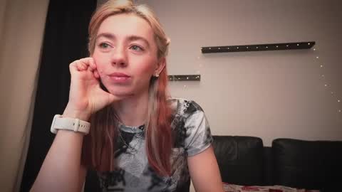 Snapshot of ameliamber0 chatting on December 4, 2024, 3:32 pm Amelia online show from December 4, 2024, 3:32 pm