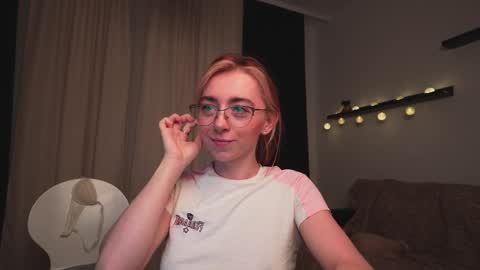 Snapshot of ameliamber0 chatting on December 16, 2024, 4:49 pm Amelia online show from December 16, 2024, 4:49 pm