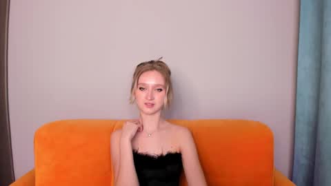 ameliawise online show from February 18, 2025, 4:59 pm