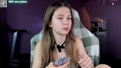 Snapshot of ameliia_castro chatting on November 30, 2025, 5:44 am Ameliia castro online show from November 30, 2025, 5:44 am