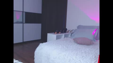 Snapshot of amelinamersi chatting on October 23, 2025, 4:50 pm amelinamersi online show from October 23, 2025, 4:50 pm