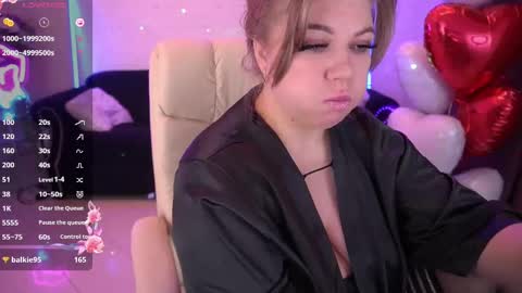 Snapshot of amellywhite chatting on February 15, 2025, 4:36 am Alina online show from February 15, 2025, 4:36 am