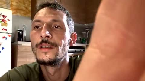 amendolaa536 online show from November 8, 2025, 1:22 pm