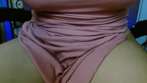 Snapshot of ames9001 chatting on October 22, 2025, 12:16 pm Mari online show from October 22, 2025, 12:16 pm