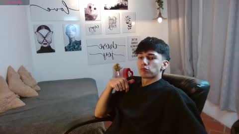 Snapshot of amethystshadow chatting on November 1, 2025, 7:27 pm amethystshadow online show from November 1, 2025, 7:27 pm