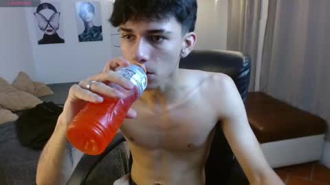 Snapshot of amethystshadow chatting on November 5, 2025, 4:07 pm amethystshadow online show from November 5, 2025, 4:07 pm