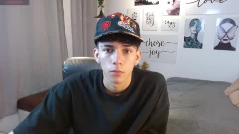 Snapshot of amethystshadow chatting on November 7, 2025, 5:46 pm amethystshadow online show from November 7, 2025, 5:46 pm