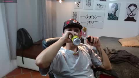 Snapshot of amethystshadow chatting on November 22, 2025, 12:15 pm amethystshadow online show from November 22, 2025, 12:15 pm