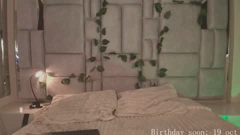      online show from October 11, 2025, 8:51 pm