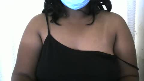 Snapshot of amichouu chatting on December 15, 2025, 6:50 am amichouu online show from December 15, 2025, 6:50 am