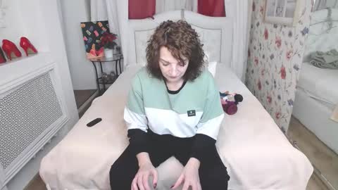 Ami online show from November 9, 2025, 1:20 pm