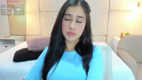 Snapshot of amiirra_ chatting on December 21, 2024, 8:00 pm Amira sweet online show from December 21, 2024, 8:00 pm