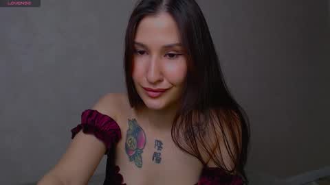 Camilla online show from November 27, 2025, 12:56 am