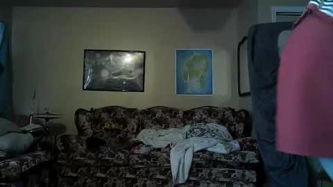 Snapshot of amituist chatting on December 15, 2025, 8:24 pm amituist online show from December 15, 2025, 8:24 pm