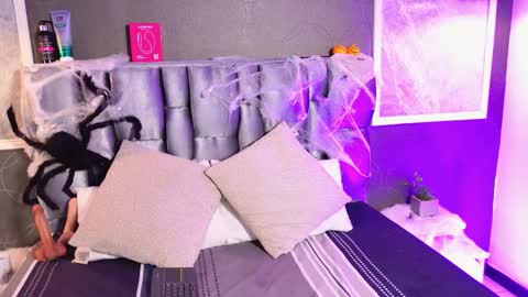 Snapshot of ammber_mjs chatting on October 22, 2025, 1:22 pm ammber_mjs online show from October 22, 2025, 1:22 pm