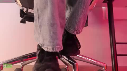 Amelia online show from November 29, 2025, 5:10 am