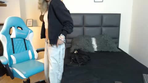 Amnesia online show from November 17, 2025, 12:55 pm