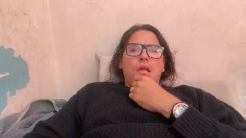 Snapshot of amo_s chatting on October 19, 2025, 1:12 pm amo_s online show from October 19, 2025, 1:12 pm