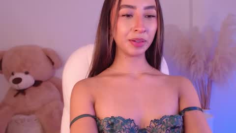 Snapshot of amonet_x chatting on November 29, 2025, 8:17 am Sophi online show from November 29, 2025, 8:17 am