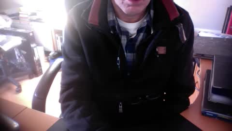 Snapshot of amor2200 chatting on January 13, 2025, 9:41 am Amor2200 online show from January 13, 2025, 9:41 am