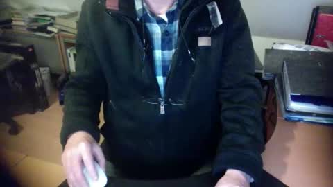 Snapshot of amor2200 chatting on January 13, 2025, 6:38 pm Amor2200 online show from January 13, 2025, 6:38 pm