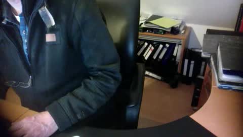 Snapshot of amor2200 chatting on January 15, 2025, 6:51 pm Amor2200 online show from January 15, 2025, 6:51 pm