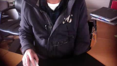 Snapshot of amor2200 chatting on January 30, 2025, 3:51 pm Amor2200 online show from January 30, 2025, 3:51 pm