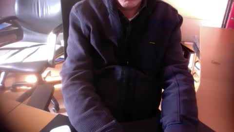 Snapshot of amor2200 chatting on February 17, 2025, 10:51 am Amor2200 online show from February 17, 2025, 10:51 am