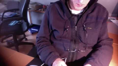 Snapshot of amor2200 chatting on February 22, 2025, 3:03 pm Amor2200 online show from February 22, 2025, 3:03 pm