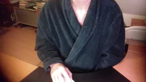 Amor2200 online show from December 1, 2025, 1:21 am