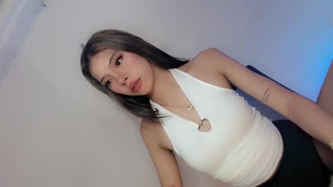 Belle Tylor online show from January 19, 2025, 8:18 am