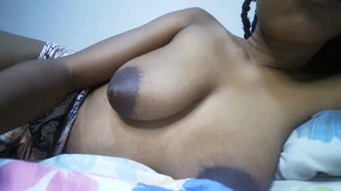 Snapshot of amunetlover chatting on December 11, 2024, 5:53 am shantel online show from December 11, 2024, 5:53 am