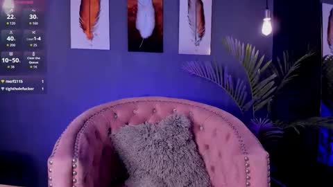 Snapshot of amy_e chatting on November 7, 2025, 7:03 pm Amy Evans online show from November 7, 2025, 7:03 pm