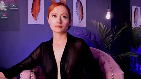 Snapshot of amy_e chatting on November 10, 2025, 7:13 pm Amy Evans online show from November 10, 2025, 7:13 pm