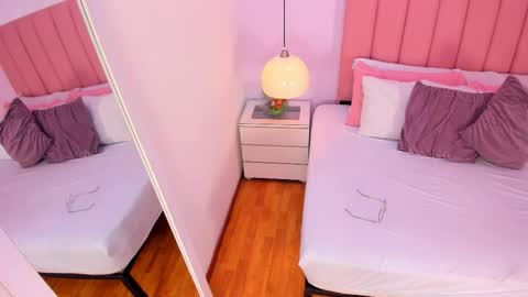 Snapshot of amy_ferreira chatting on September 24, 2025, 2:59 am Aleja online show from September 24, 2025, 2:59 am