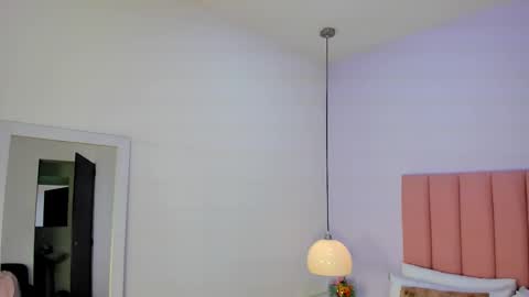 Snapshot of amy_ferreira chatting on November 9, 2025, 3:05 am Aleja online show from November 9, 2025, 3:05 am