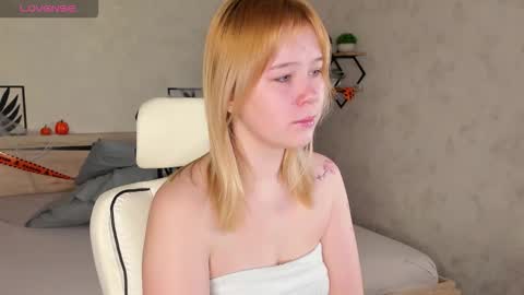 Amy online show from October 24, 2025, 12:30 am