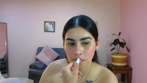 Amy online show from September 27, 2025, 7:52 pm