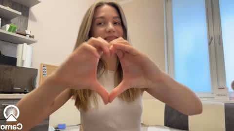 Snapshot of amy_meoww chatting on February 10, 2025, 12:18 pm amy_meoww online show from February 10, 2025, 12:18 pm