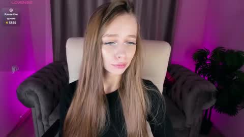 Amy online show from October 1, 2025, 6:14 pm