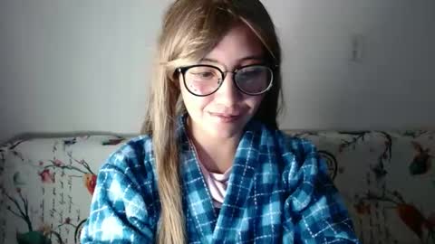 Snapshot of amycosplay99 chatting on December 27, 2024, 5:52 am amycosplay99 online show from December 27, 2024, 5:52 am