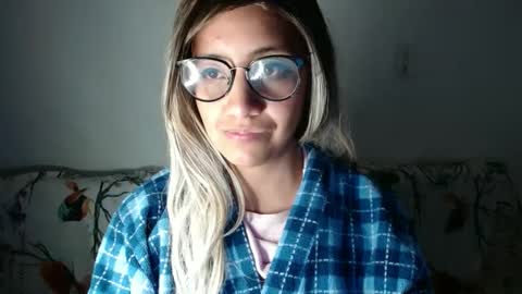 Snapshot of amycosplay99 chatting on December 28, 2024, 7:22 am amycosplay99 online show from December 28, 2024, 7:22 am