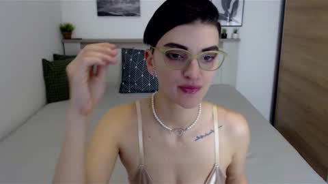 Snapshot of amylexy chatting on December 8, 2024, 8:09 am Hi there guys  My pleasure in your hands  pvt is open online show from December 8, 2024, 8:09 am