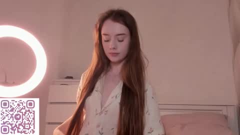 amylovesyouu online show from December 2, 2025, 9:21 pm