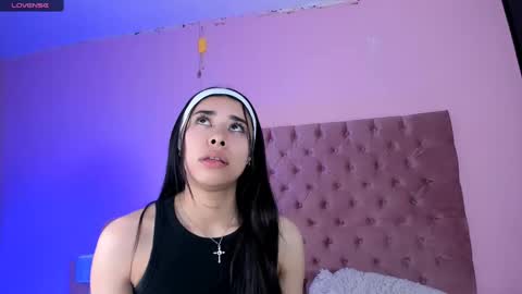 Snapshot of amyolimpo chatting on February 24, 2025, 1:24 am Amy ... Nice to meet u thumb up me please its important online show from February 24, 2025, 1:24 am