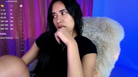 Snapshot of amyolimpo chatting on September 16, 2025, 12:00 am Amy ... Nice to meet u thumb up me please its important online show from September 16, 2025, 12:00 am