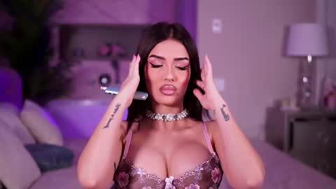 Amyra online show from December 4, 2025, 9:18 am