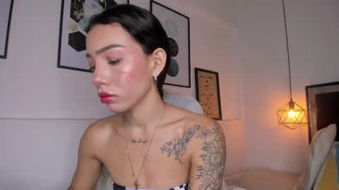 Snapshot of amysc chatting on December 1, 2025, 1:49 pm Amy online show from December 1, 2025, 1:49 pm