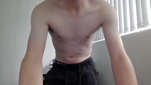 Snapshot of amystery11 chatting on February 10, 2025, 3:46 am Julian online show from February 10, 2025, 3:46 am